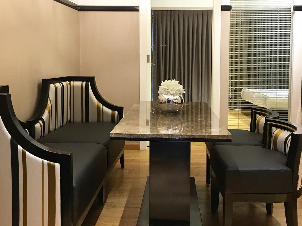 Milano Versace Suites Makati City Esterno foto
