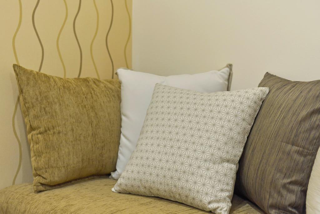 Milano Versace Suites Makati City Esterno foto