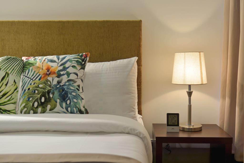 Milano Versace Suites Makati City Esterno foto