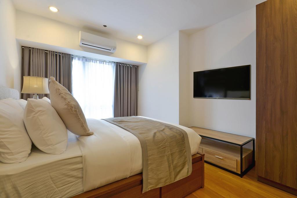 Milano Versace Suites Makati City Esterno foto