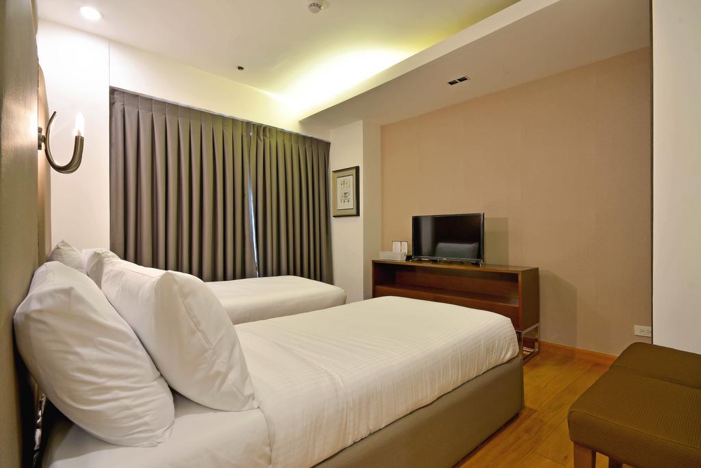 Milano Versace Suites Makati City Esterno foto