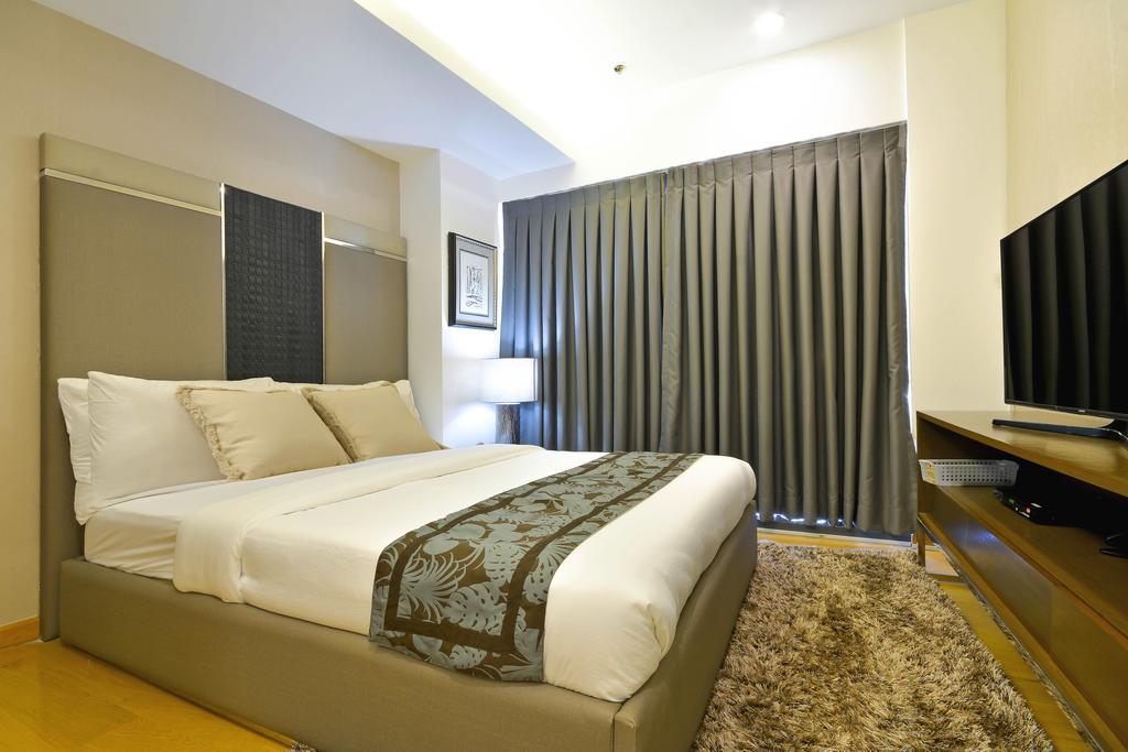 Milano Versace Suites Makati City Esterno foto