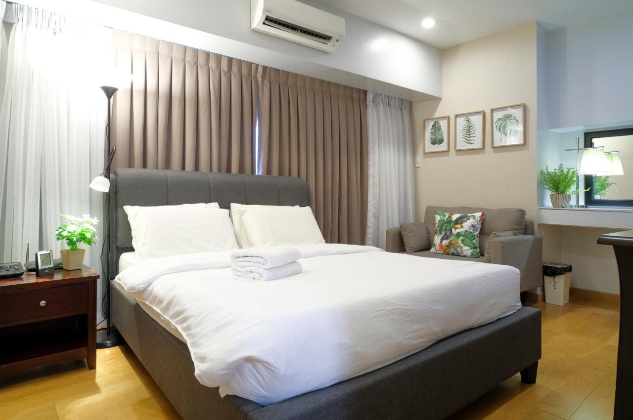 Milano Versace Suites Makati City Esterno foto